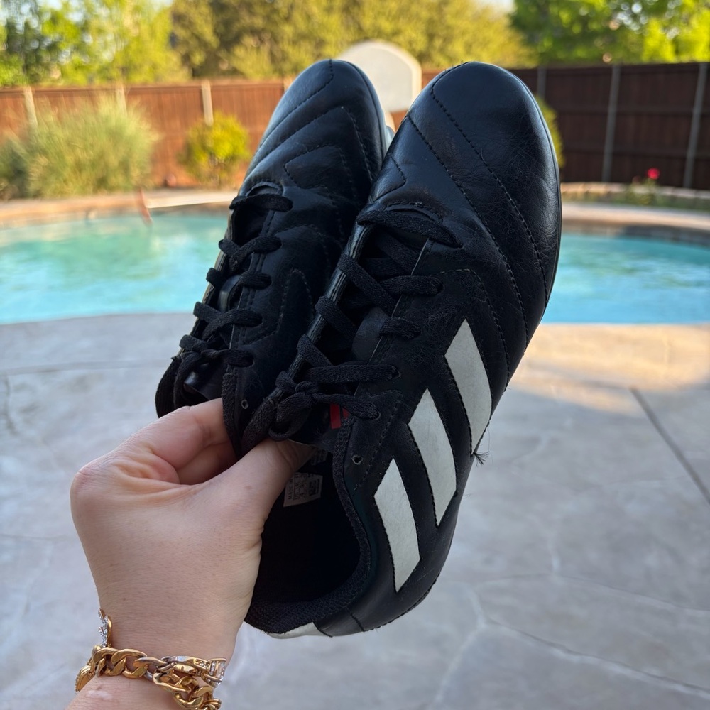 Adidas Youth Soccer Cleats Black White FG Leather Size 4 US 21.5cm Kids Shoes